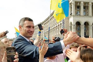 Кличко с приключениями попал в Раду