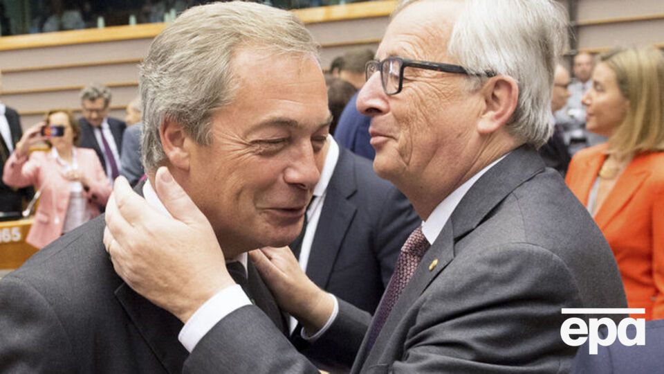 Фарадж и Юнкер перед началом экстренного заседания Европарламента