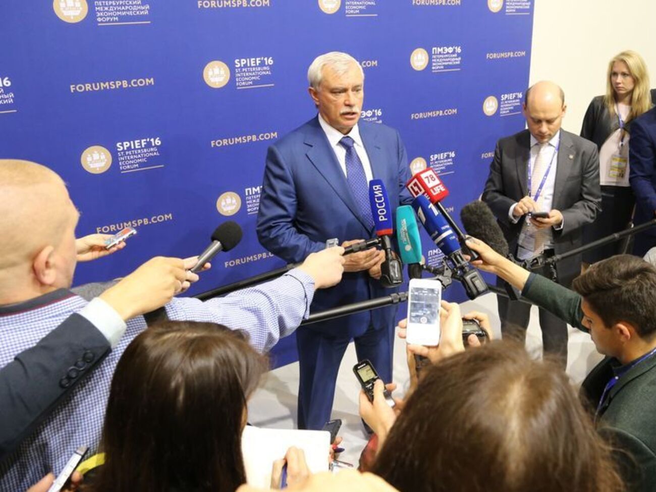 Еще полтора года назад губернатор Полтавченко был противником увековечивания имени Кадырова