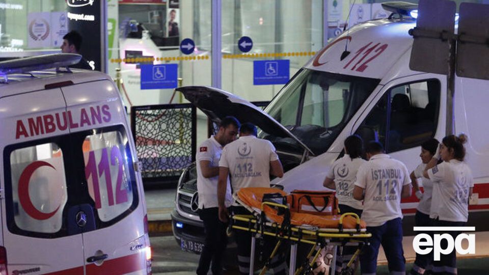 Жертвами теракта в Стамбуле стали 10 человек