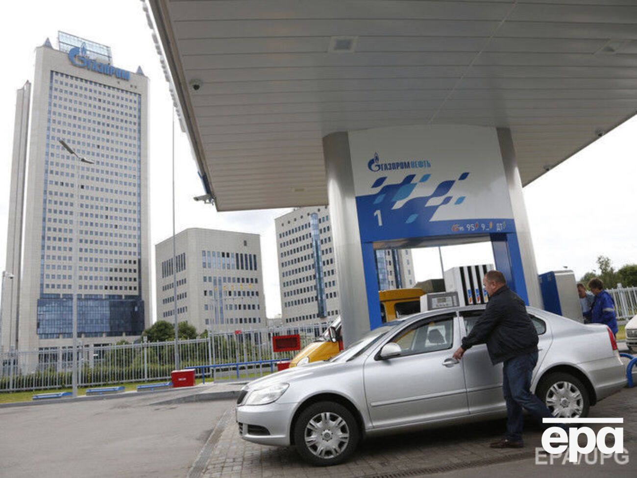 Цены на бензин побили рекорды 2014 года