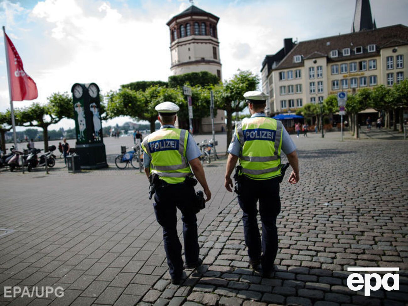 Задержанные намеревались взорвать себя в исторической части Дюссельдорфа