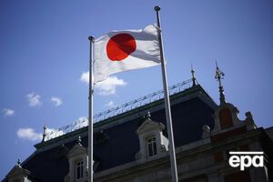 Японская газета ответила, что госучреждения РФ "со рвением раболепно следуют за Его Превосходительством Президентом" и "утратили хватку" в настоящих делах