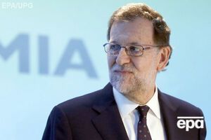 Подросток ударил премьер-министра Испании Рахоя на улице Понтеведра