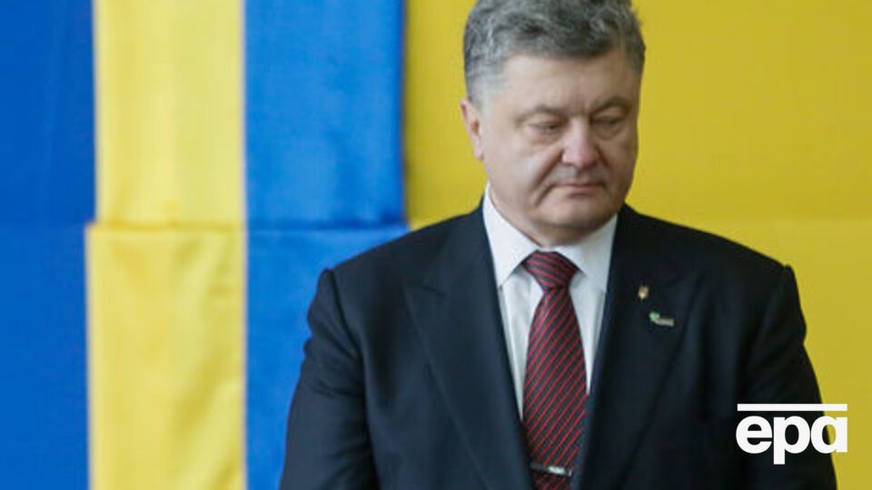 Порошенко опроверг информацию о том, что он ветировал закон о снижении акцизов на авто