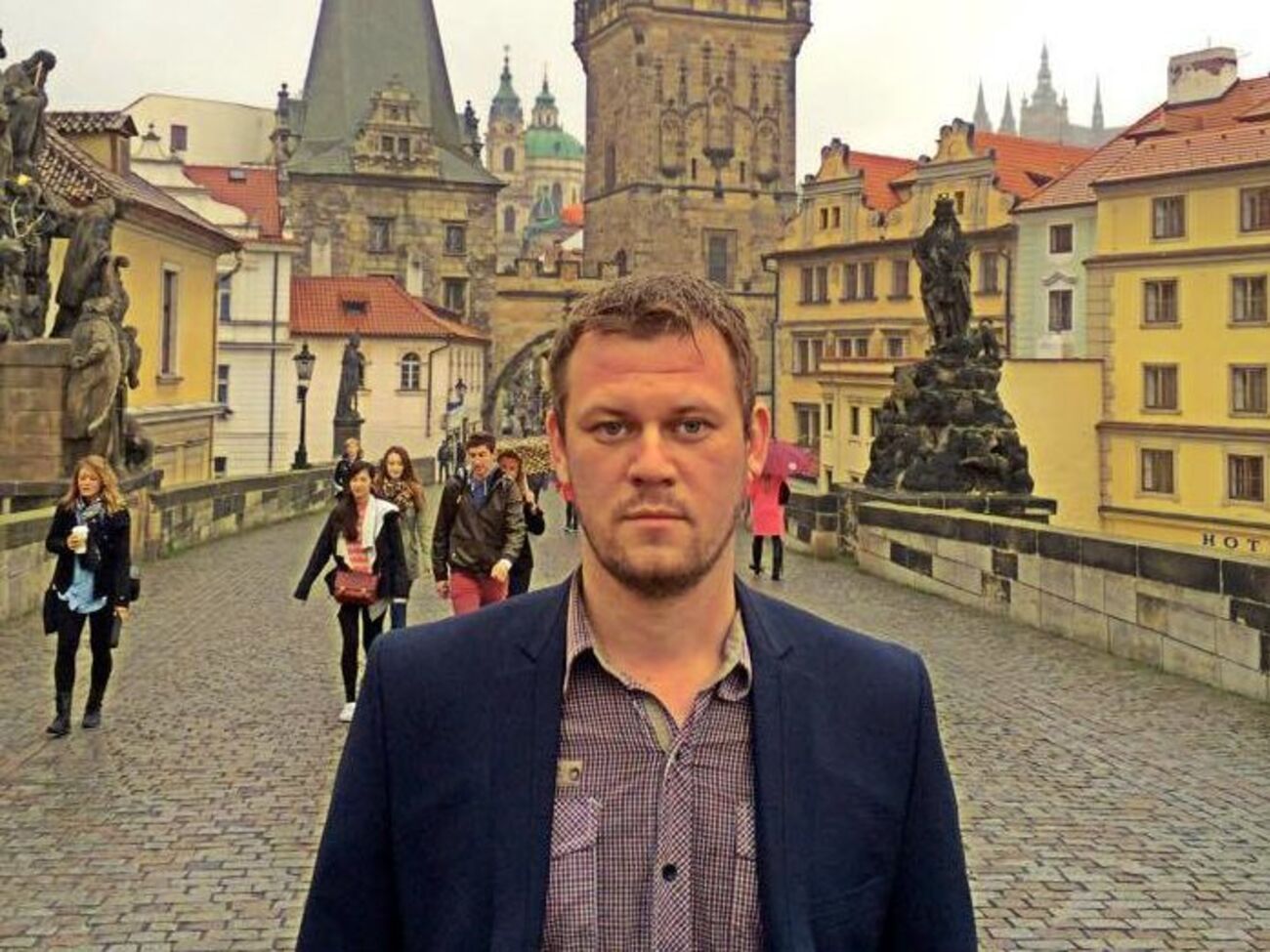 Казанский:&nbsp;Не обязательно Ахметову лично приезжать в Донецк. Дом его стоит пустой, "Шахтер" в городе не играет