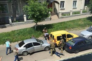 СБУ задержала полицейских-наркоторговцев