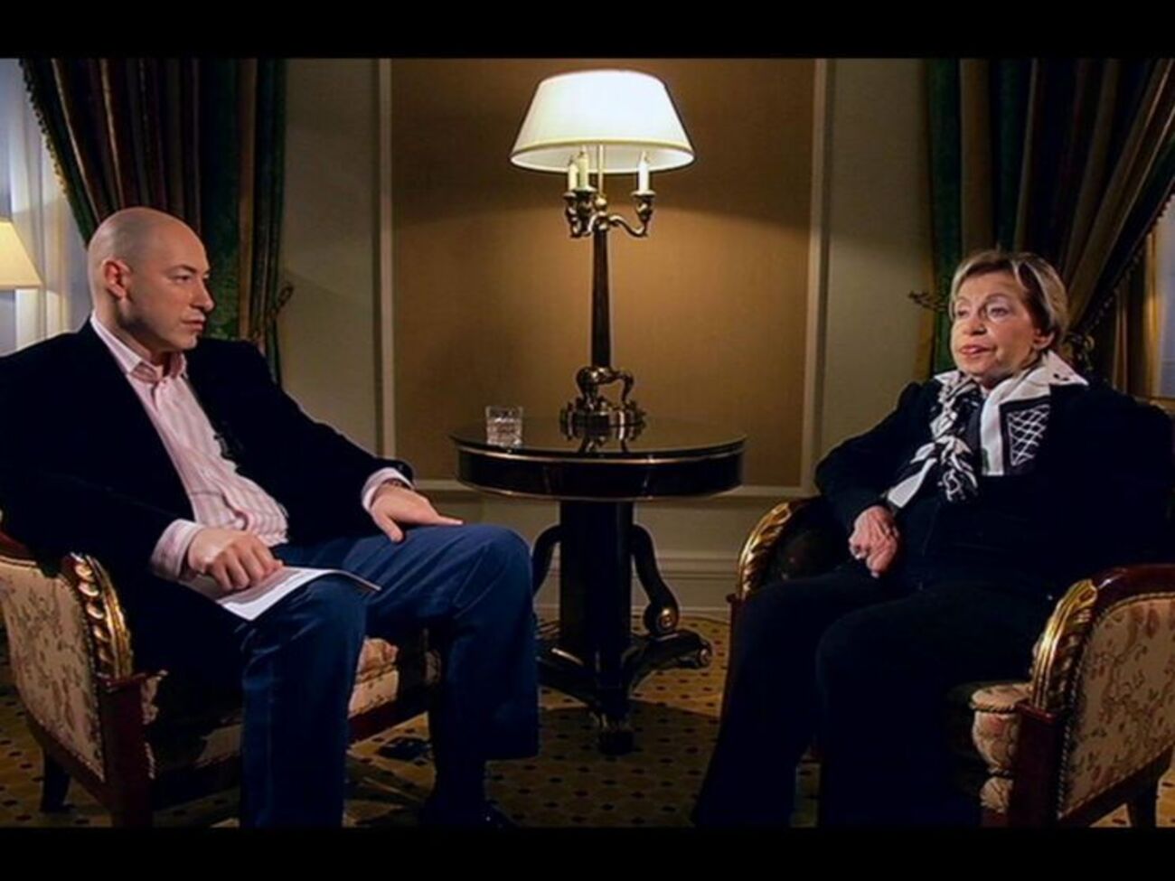 Зоя Богуславская: Последние стихи Вознесенский прочитал, умирая у меня на руках. Он сказал: "Мы оба падаем, обняв мой крест"