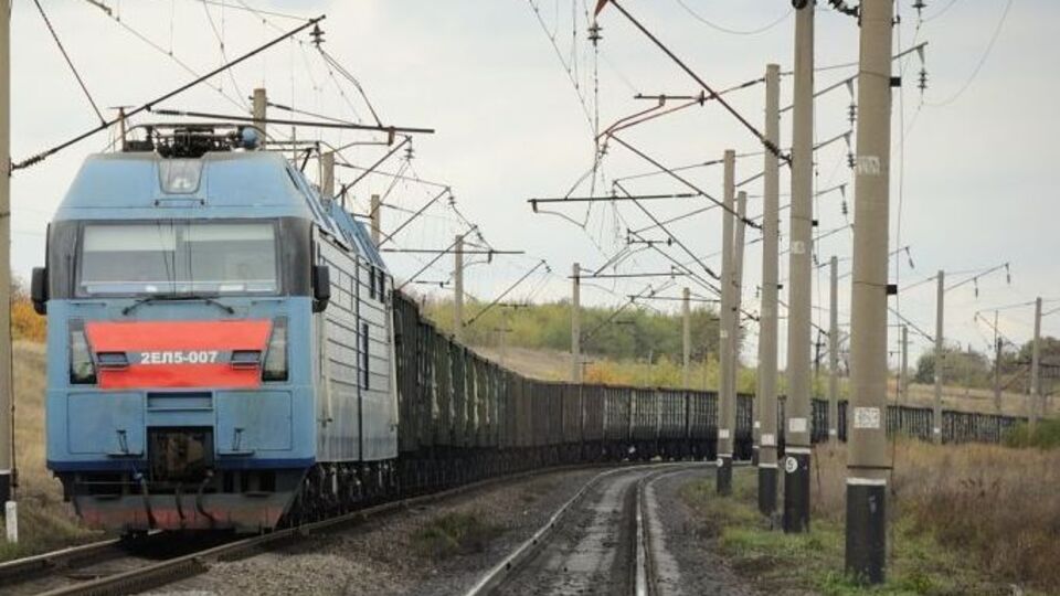 Восстановлены грузовые ж/д перевозки через линию разграничения на Донбассе