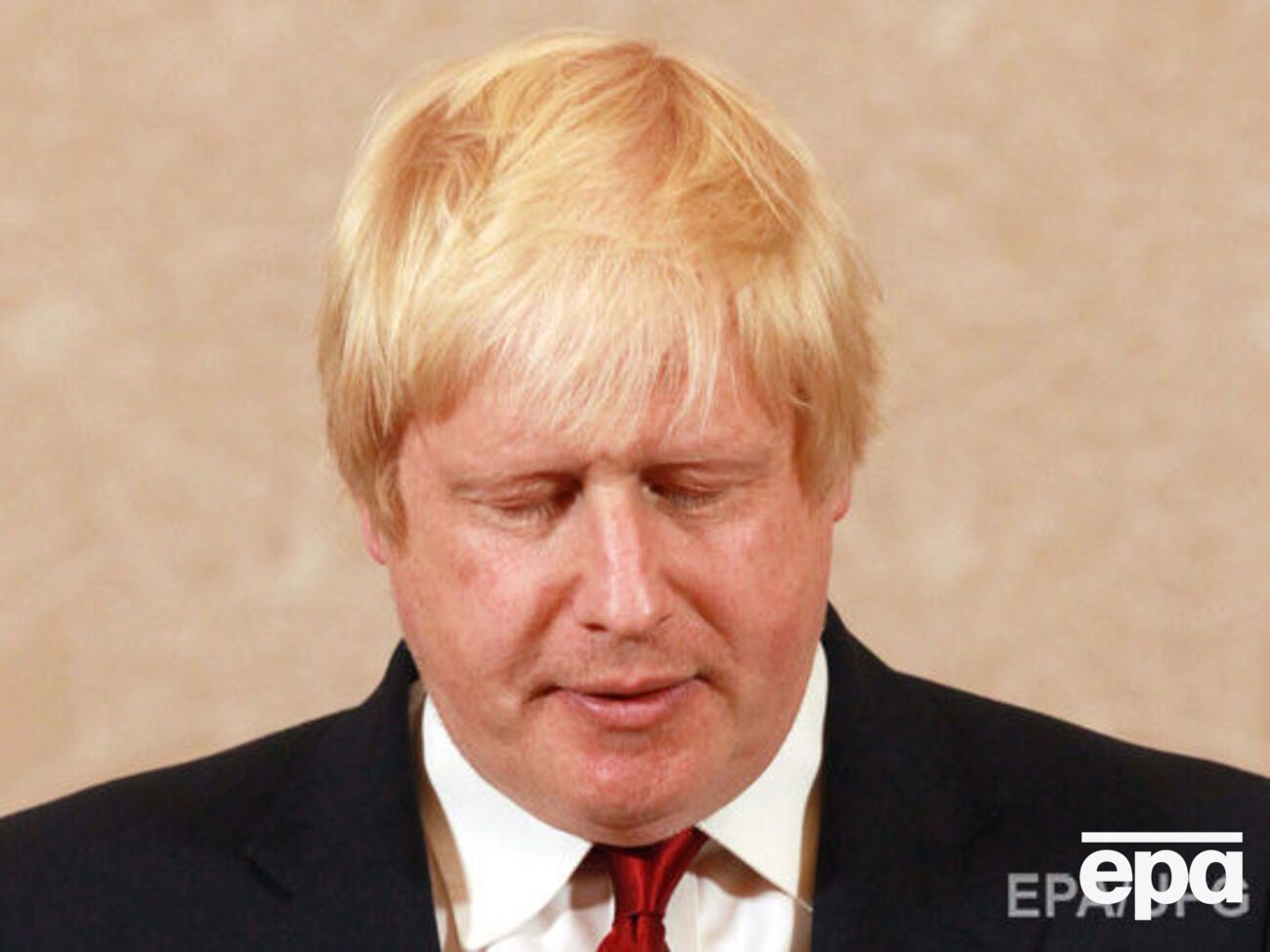 Джонсон не будет бороться за лидерство в партии