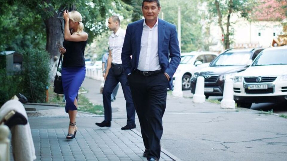 Сейчас Онищенко находится на соревнованиях по конному спорту в Вене