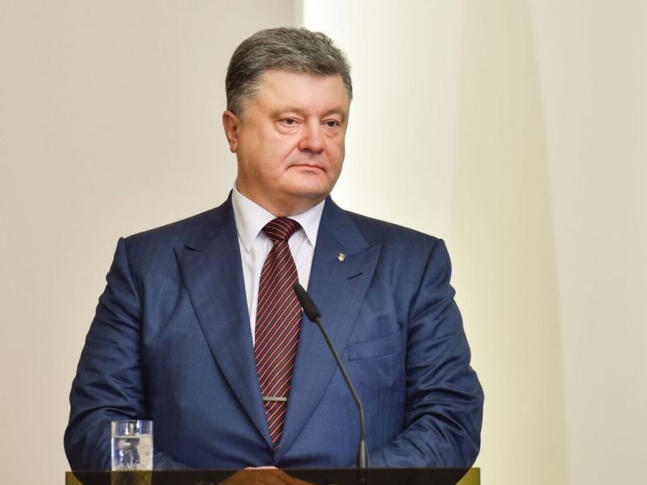 Порошенко настроен углублять военное сотрудничество с Болгарией