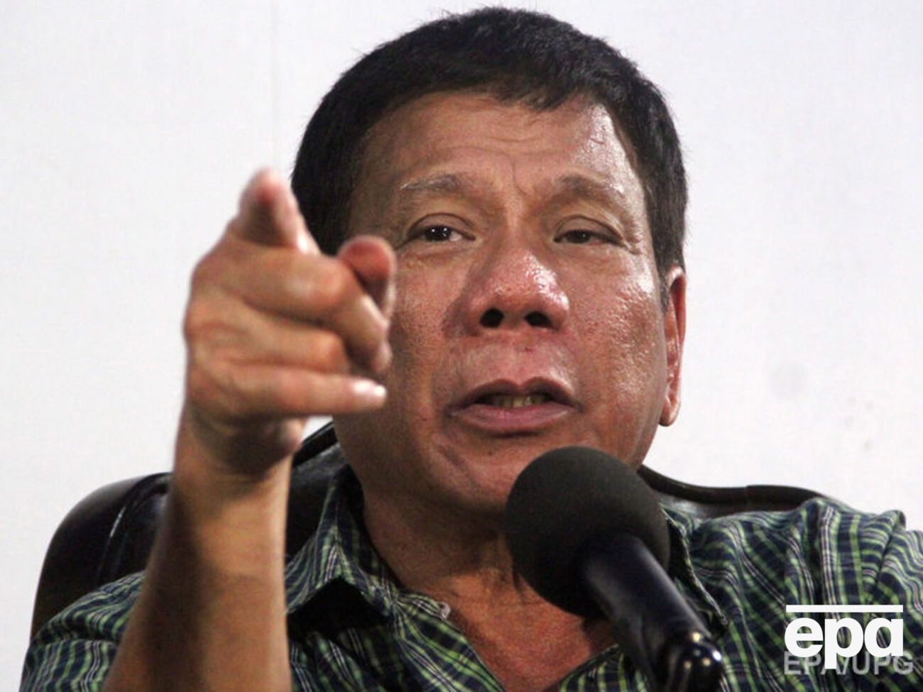 Дутерте вступил в конфронтацию с прессой