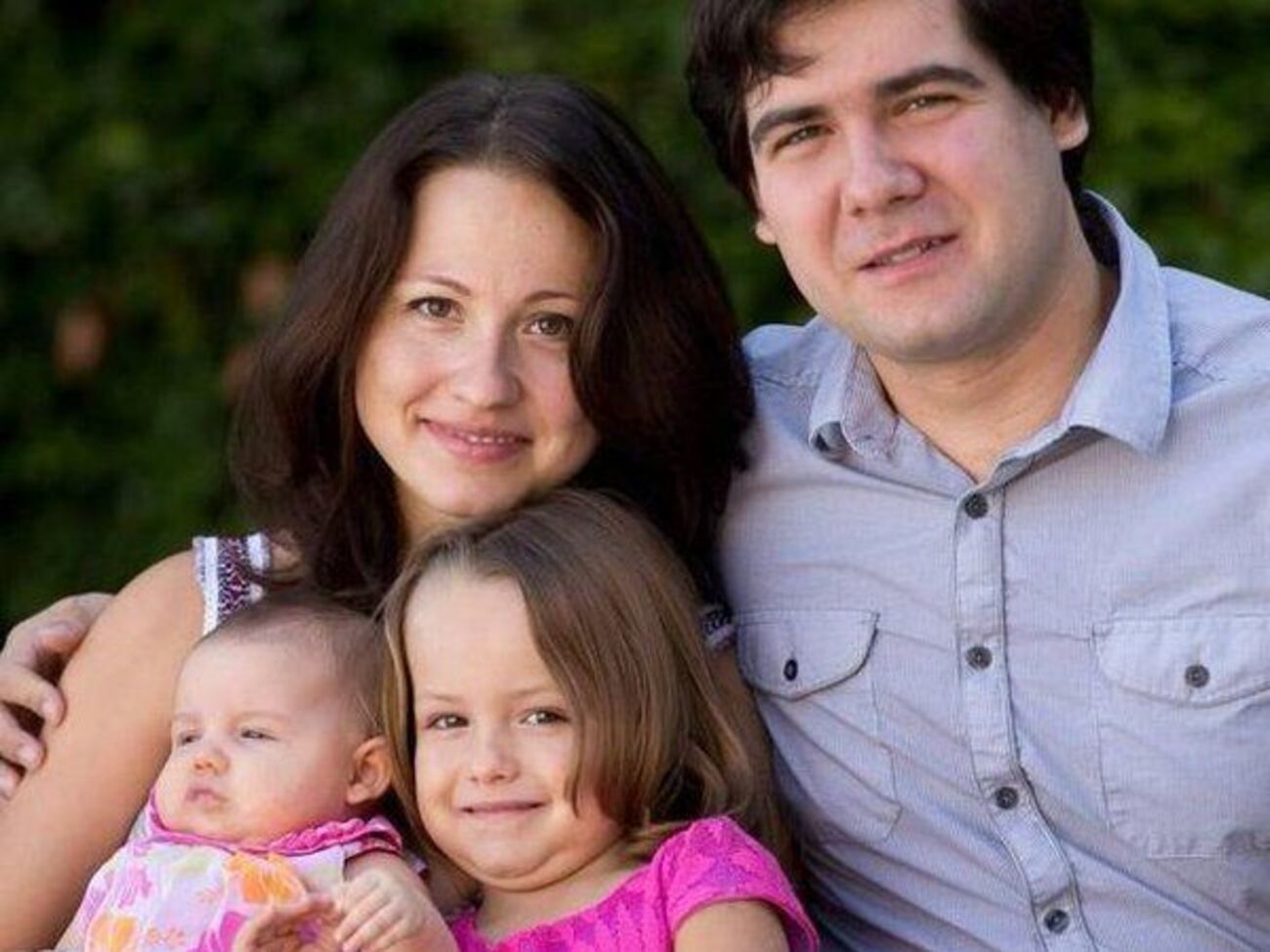 Холоденко с женой и дочерьми