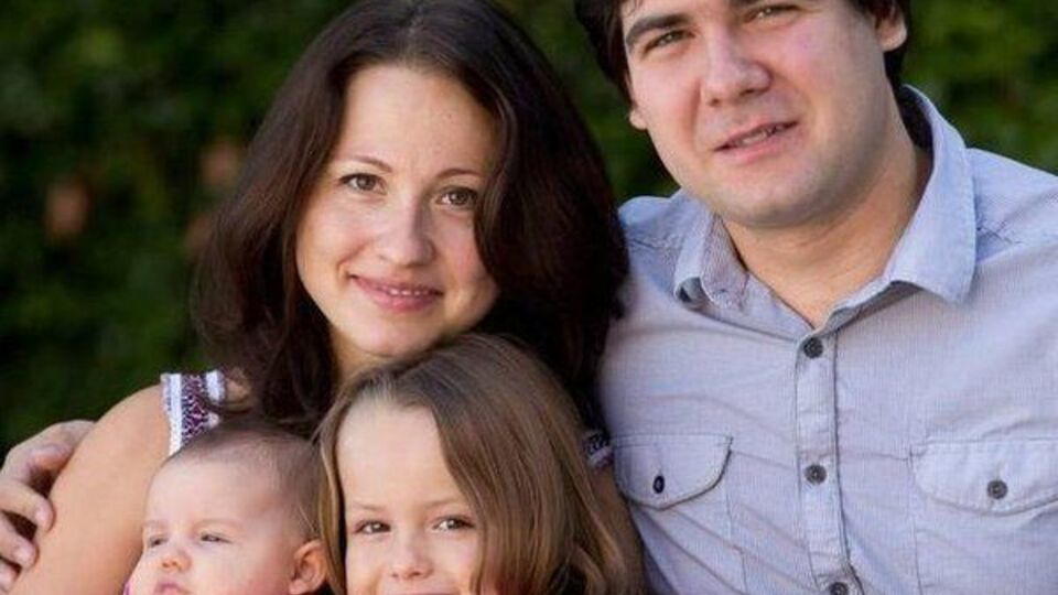 Холоденко с женой и дочерьми