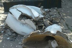 Памятник повалили или ночью, или ранним утром