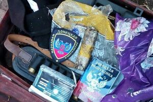 Аброськин: Боевик собрал пожитки и решил в отпуск приехать в Иверское к жене. Тут его и встретили полицейские