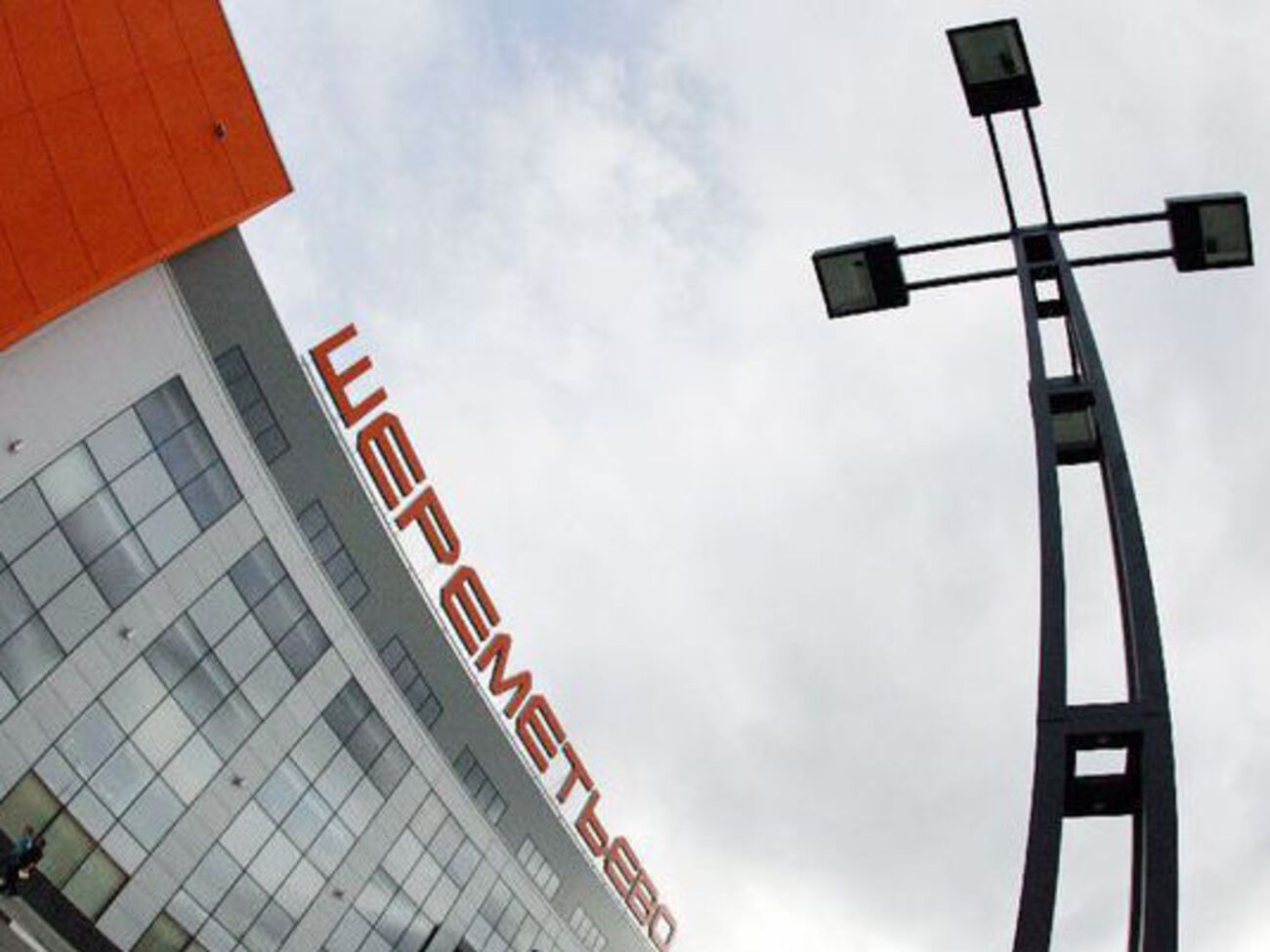 В Шереметьево удар молнии повредил три самолета