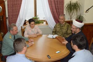 Глава Генштаба встретился с муфтием Духовного управления мусульман Украины "Умма"