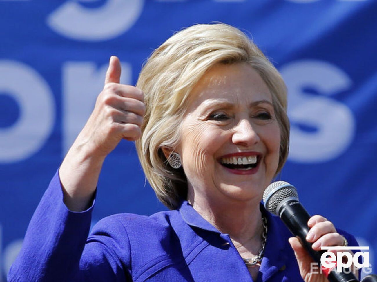 Клинтон может стать первой женщиной, получившей номинацию от Демократической партии США