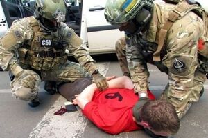 Француза задержали на украинско-польской границе при попытке вывезти оружие и взрывчатку