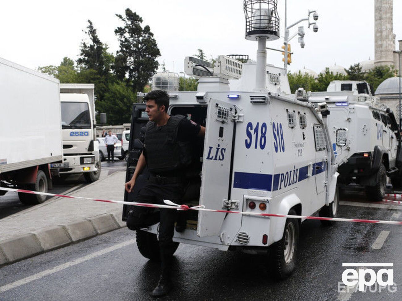 В результате взрыва погибли 11 человек