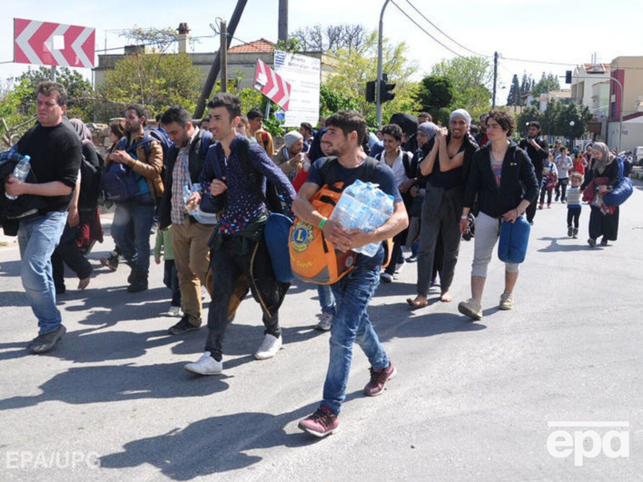 В лагере на греческом острове Хиос живут около 700 мигрантов