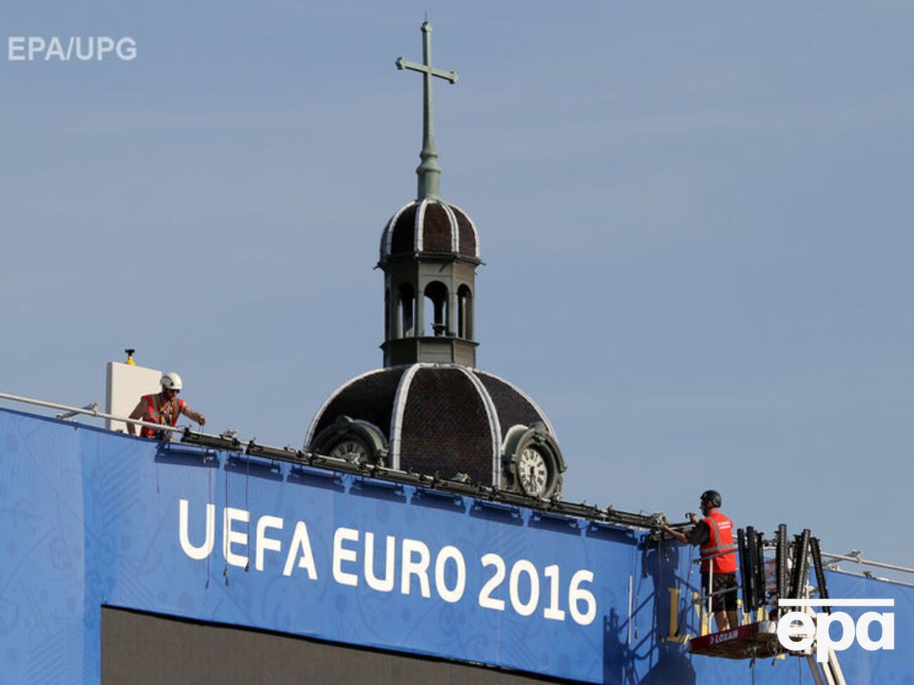 Украинские пограничники вылетели во Францию для обеспечения безопасности Евро 2016