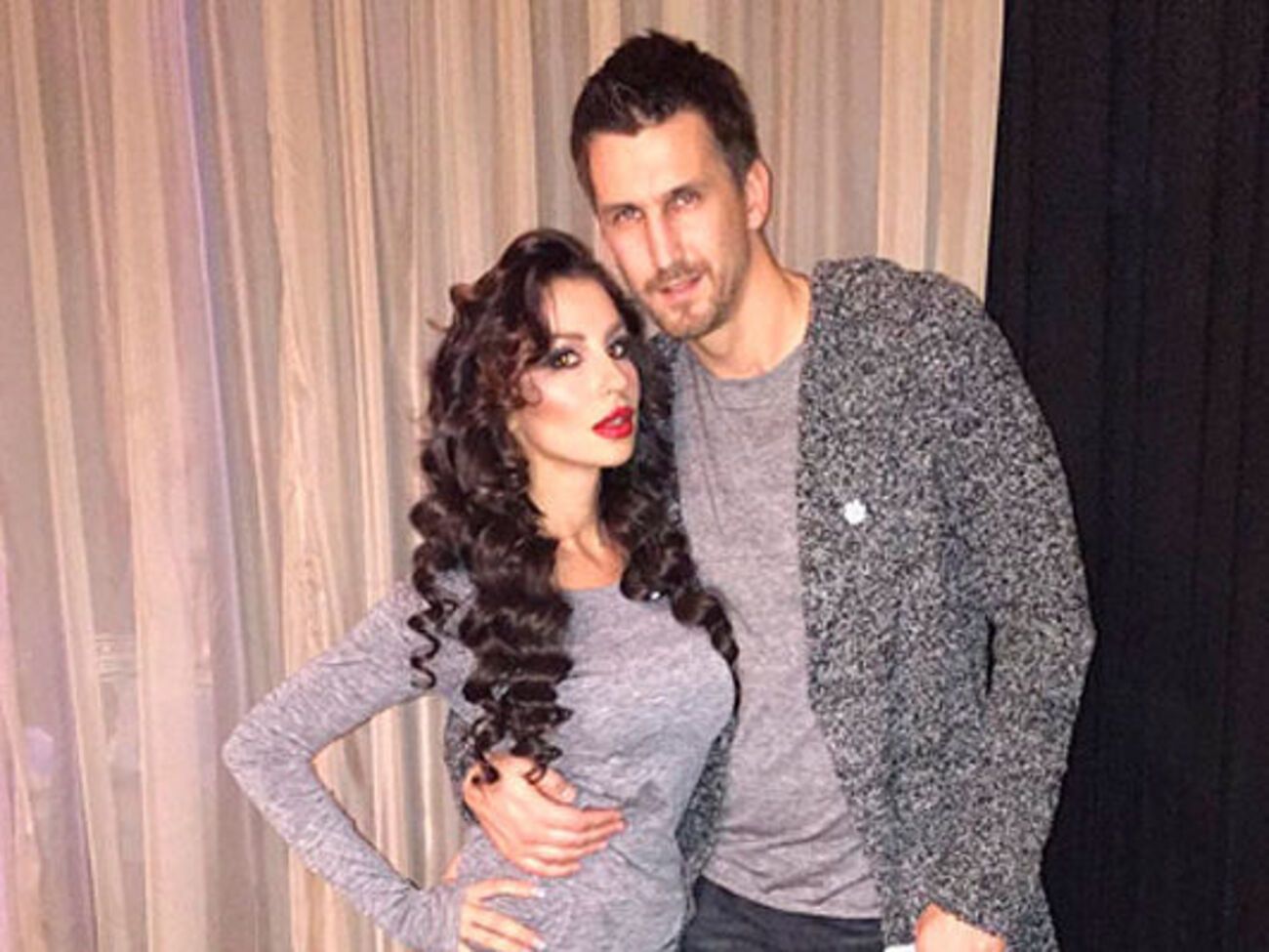 Грачевская:&nbsp;Привет, мир! Вы как? Мы вот еще не поняли, но мы знаем одно: мы невероятно счастливы!&nbsp;