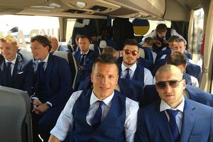 Украина прибыла во Францию на Евро 2016. Фоторепортаж