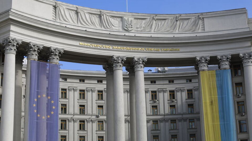 МИД сообщил количество проживающих за границей украинцев