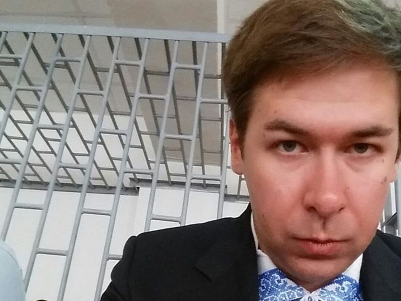 Новиков: Путин и его медиамашина очень хорошо научились управлять этой&nbsp;простотой в голове. Враги снаружи, шпионы внутри, народ един, все что не победа &ndash; измена. Мир такой простой и весь, сука, понятный