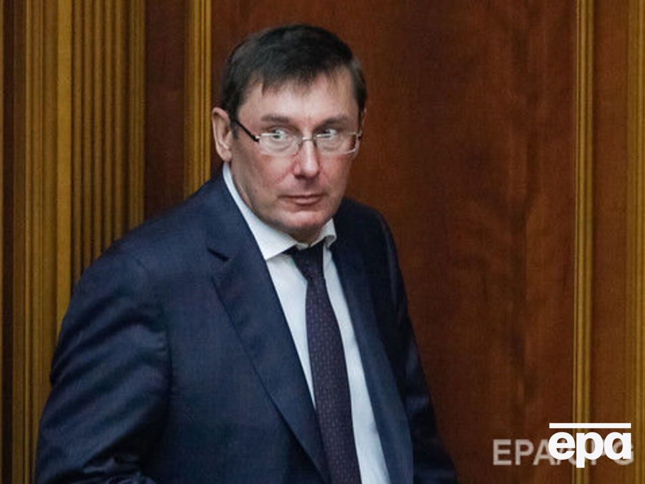 Луценко отметил, что пока нельзя заочно осудить Иванющенко