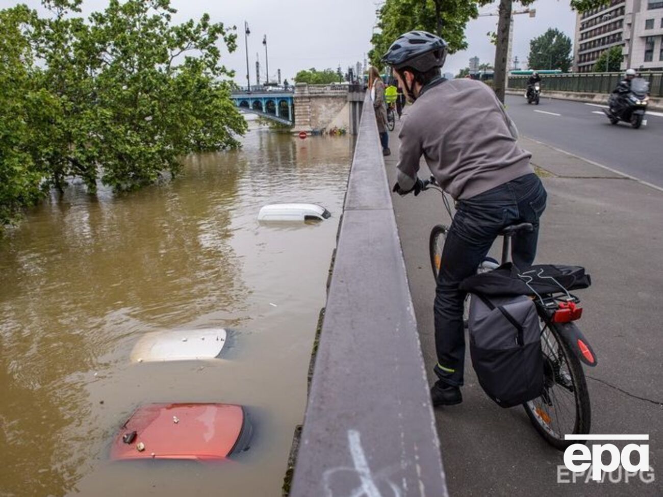 Франция переживает крупнейшее с 1982 года наводнение