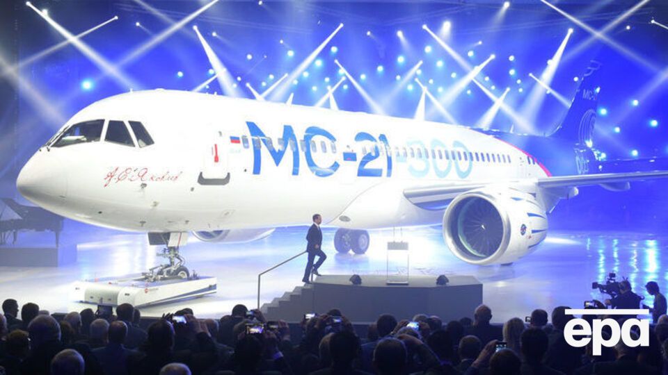 В России представили новый пассажирский самолет МС-21. Фоторепортаж