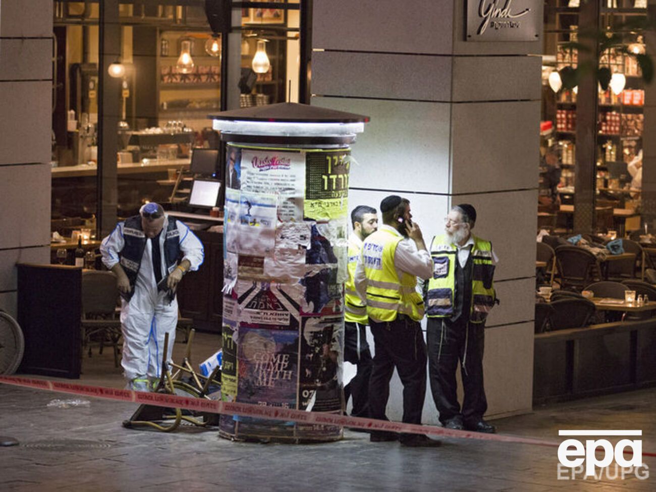 Теракт произошел в оживленном торговом центре