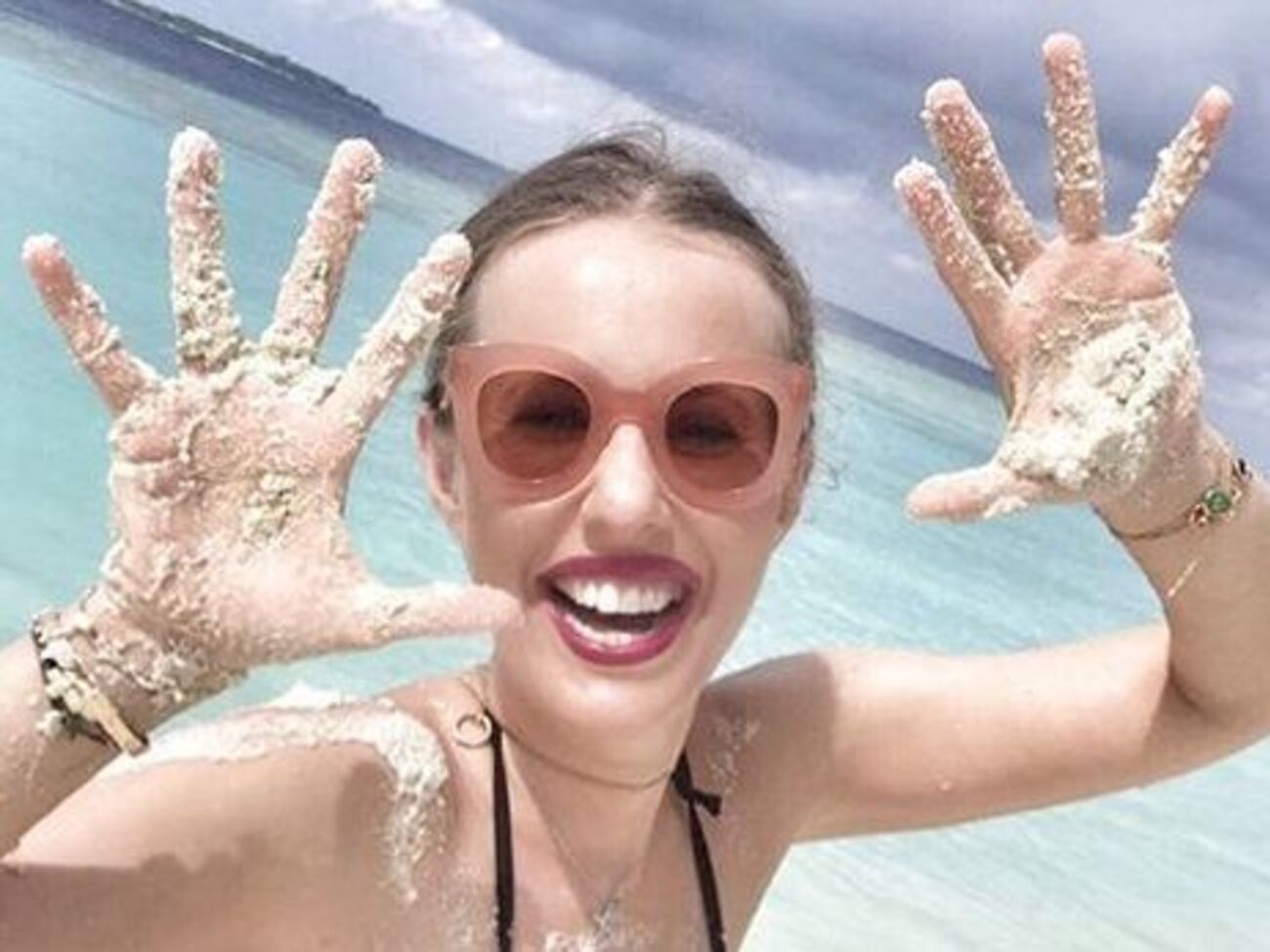 Собчак сыронизировала по поводу слухов о ее беременности