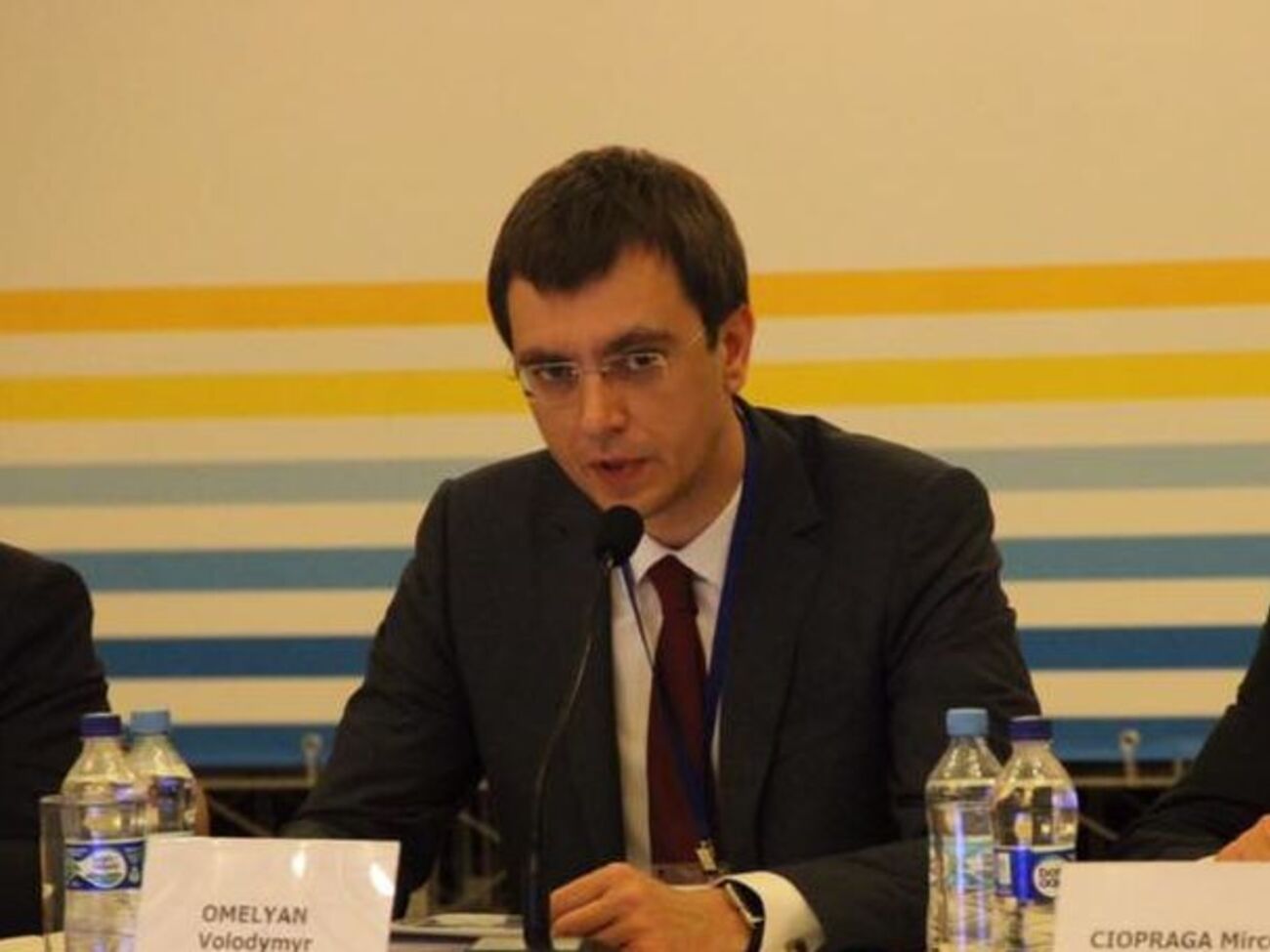 Омелян рассказал о планах Кабмина по ремонту дорог