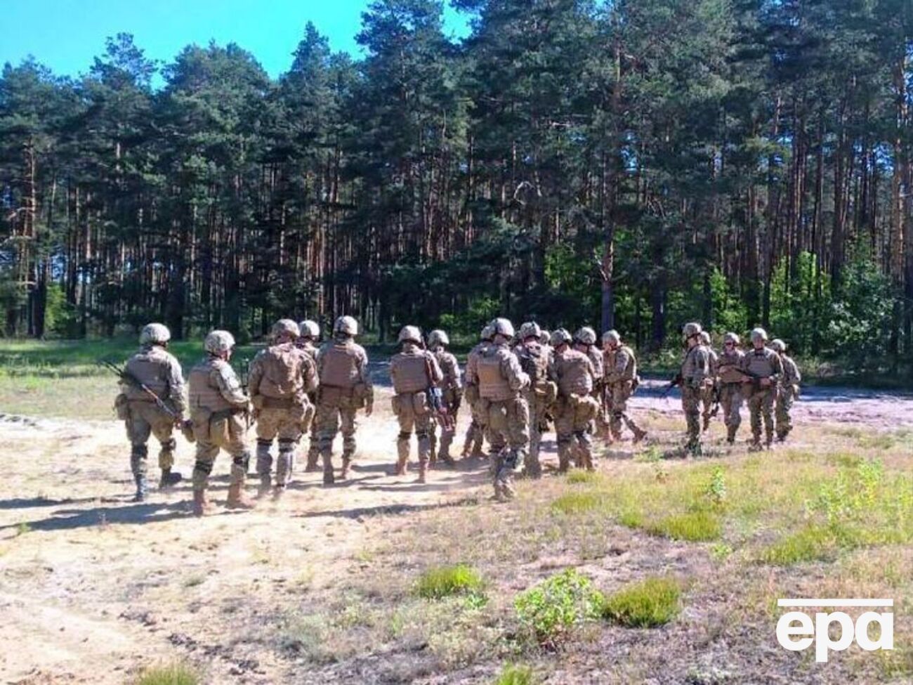 В результате взрыва погибли двое военных