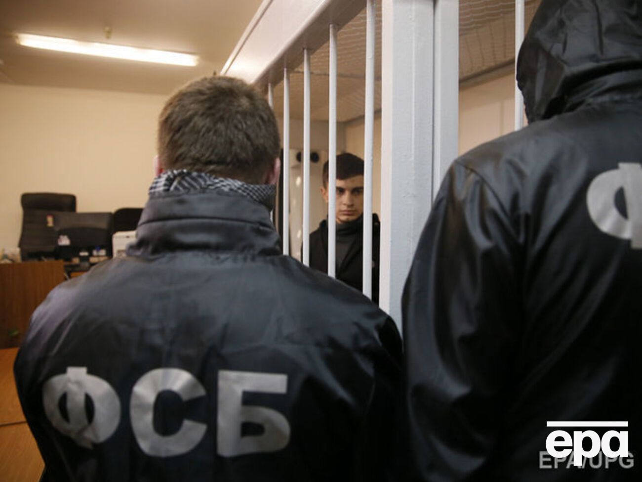 В &nbsp;ФСБ опасаются, что их сотрудников-банкротов перевербуют иностранные спецслужбы