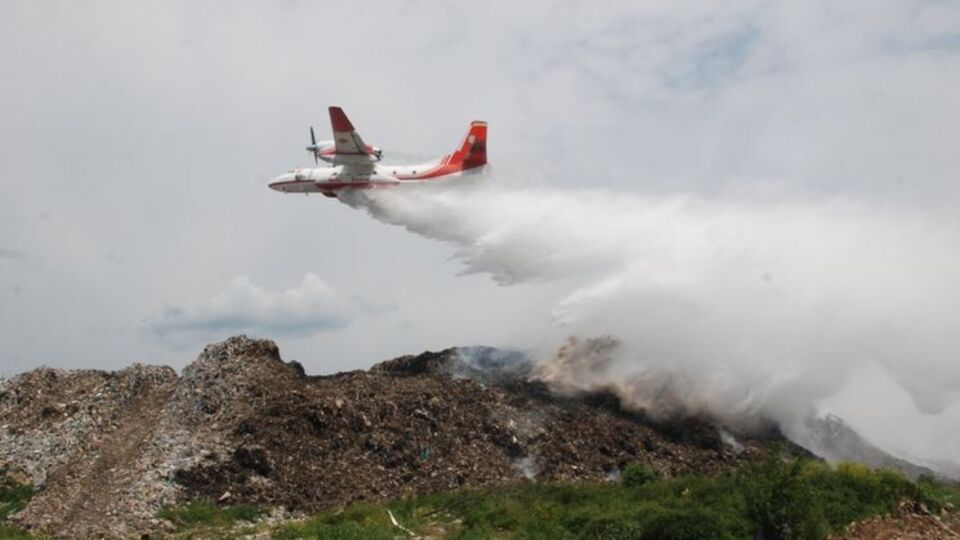 Госслужба по ЧС временно прекратила использование пожарной авиации