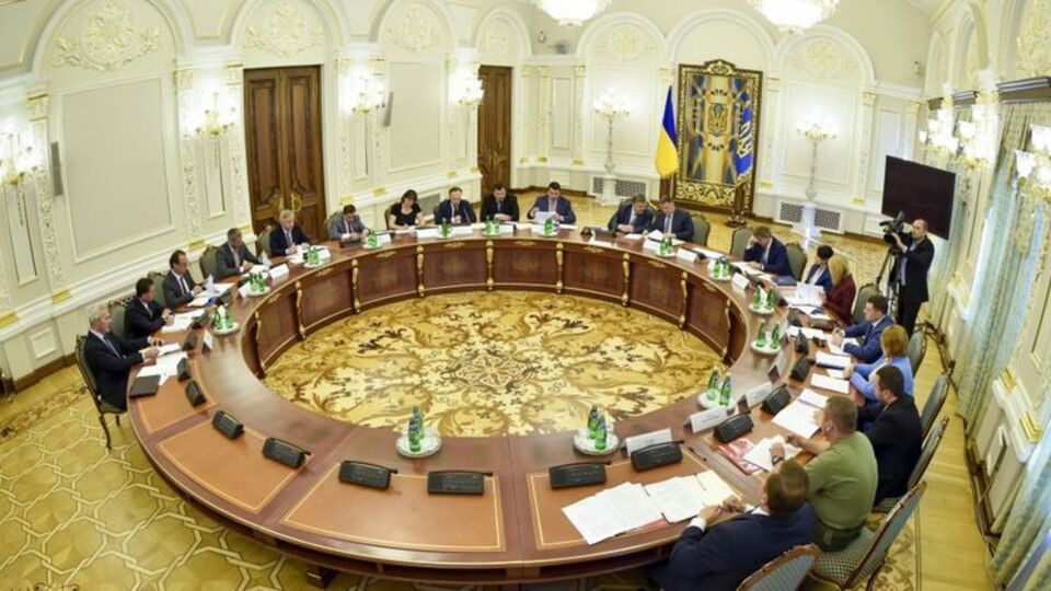 Порошенко заявил, что Верховный суд должен быть сформирован до конца года