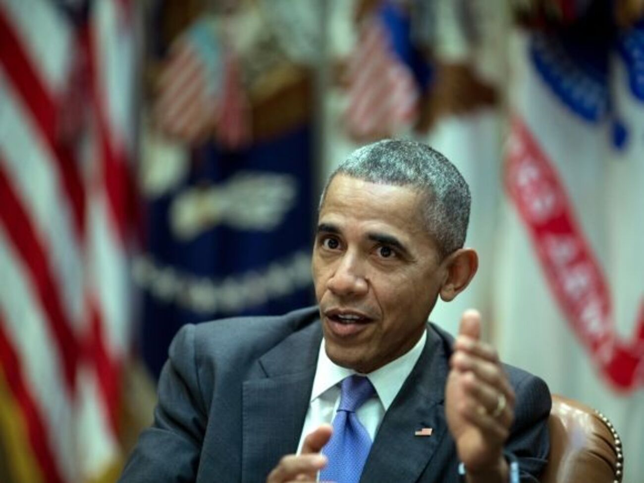 Обама поддержал Клинтон