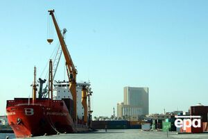 Судно находится в порту Триполи