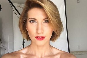 Луценко: Наконец-то официально записали наше счастье! Имя придумали, еще когда увидели две полоски! Мия