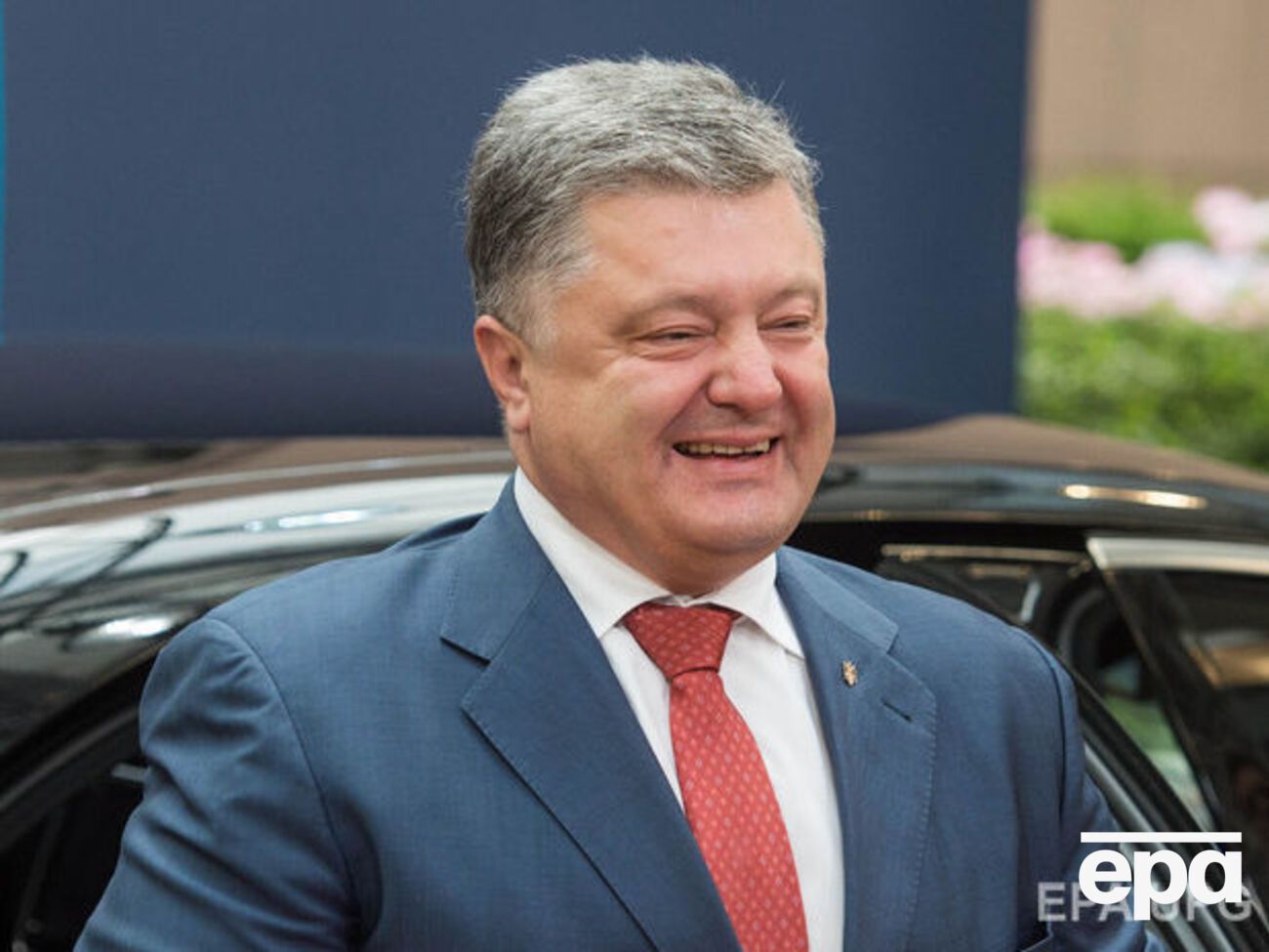 Порошенко отметил активную дипломатическую работу Украины в вопросе продления санкций
