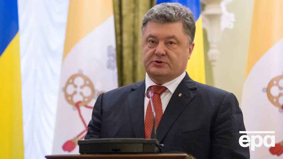 Порошенко помиловал 14 человек