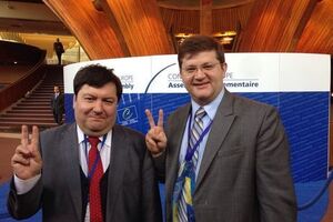 Арьев (справа): Желание легкой прибыли в ЕС очень часто перевешивает принципы демократии и ценности верховенства права