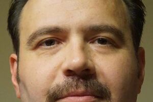 Журналист Базар: Заявления о необходимости диалога с Россией никого не должны вводить в заблуждение, с буйными в "дурке" тоже разговаривают