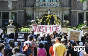 В Сент-Поле не стихают протесты после гибели афроамериканца от рук полицейского